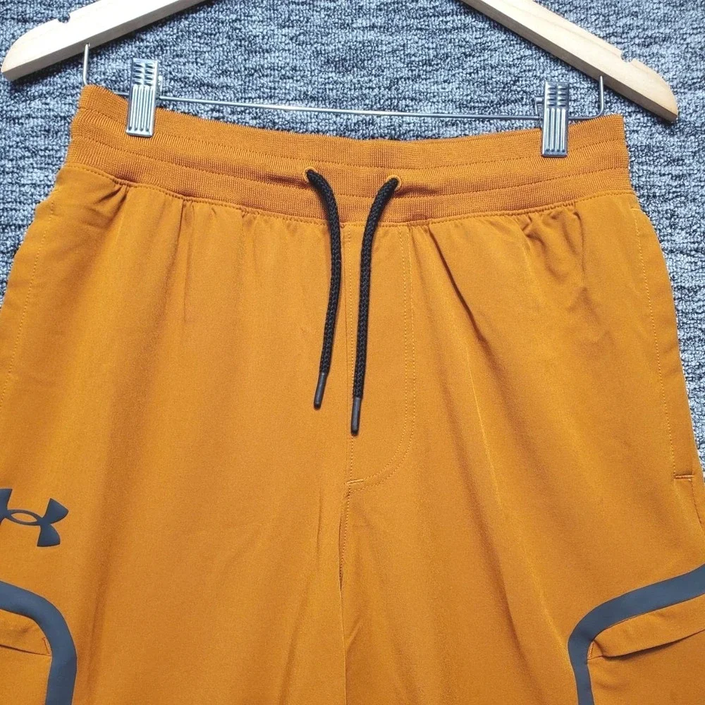 Under Armour 1373864 Hybrid Cargo Pants Mens Medium M Orange Joggers Athletic